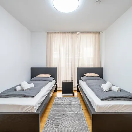 Exquis 2Br Design Apartment Louis I Parking I Balcony I Mercedes-Benz I Family-Friendly Böblingen Buitenkant foto