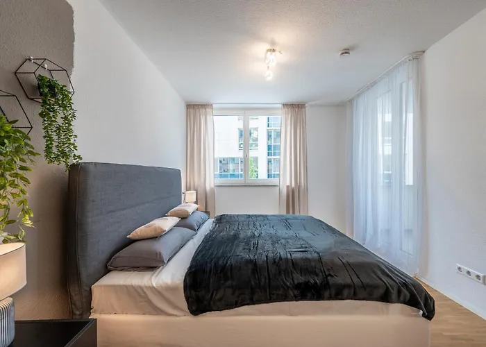 Exquis 2Br Design Apartment Louis I Parking I Balcony I Mercedes-Benz I Family-Friendly