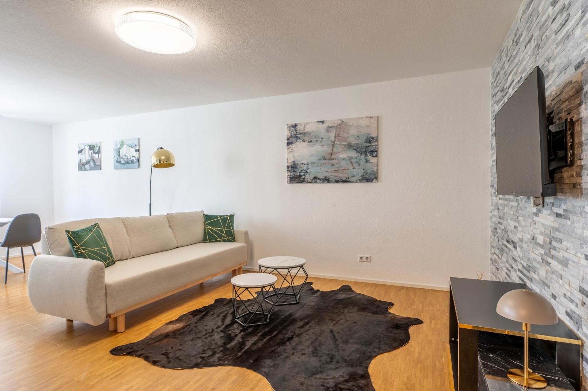 Apartment Exquis 2br Design Louis I Parking I Balcony I Mercedes-benz I Family-friendly Boeblingen